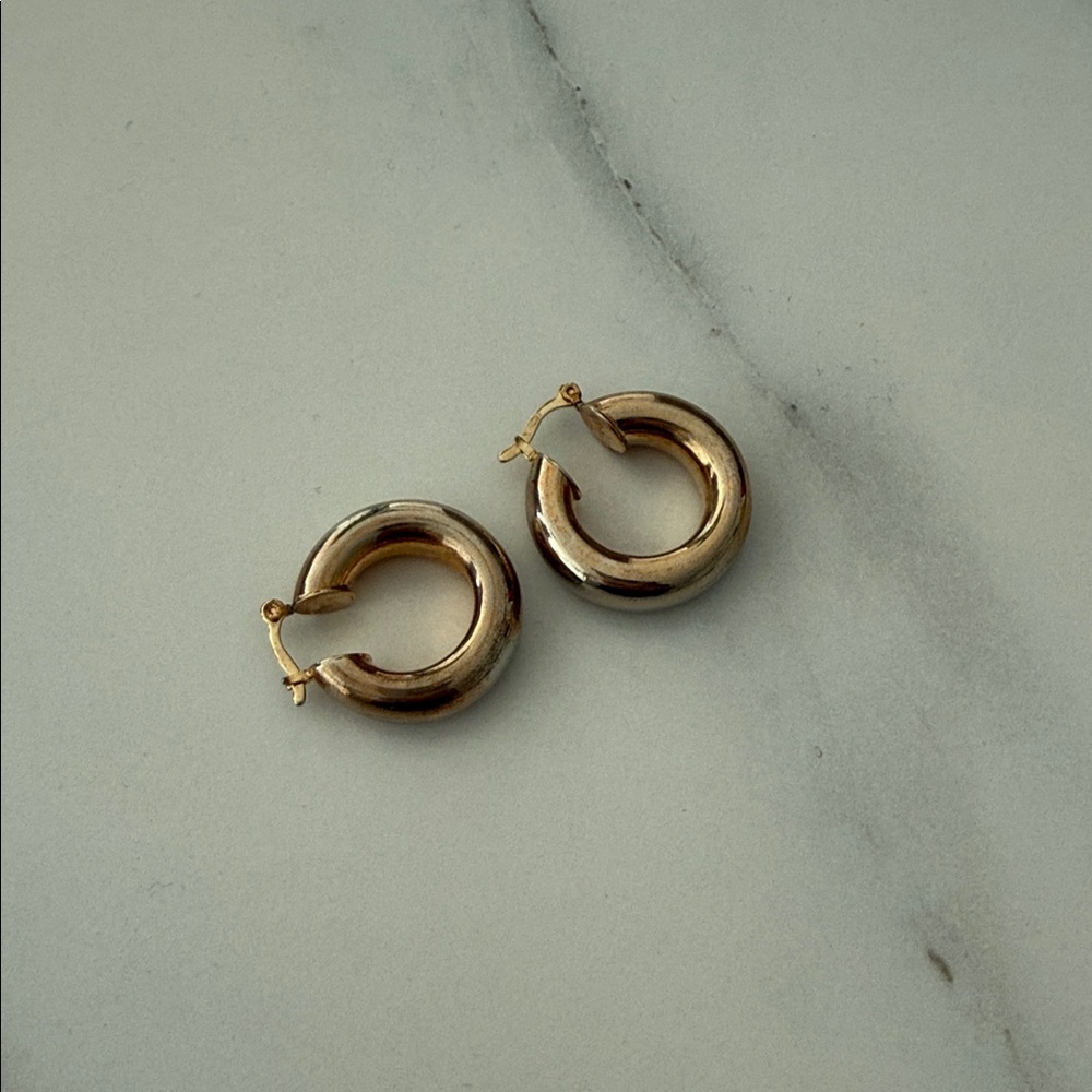 Gold-Tone Chunky Hoop Earrings - Classic Women’s Jewelry